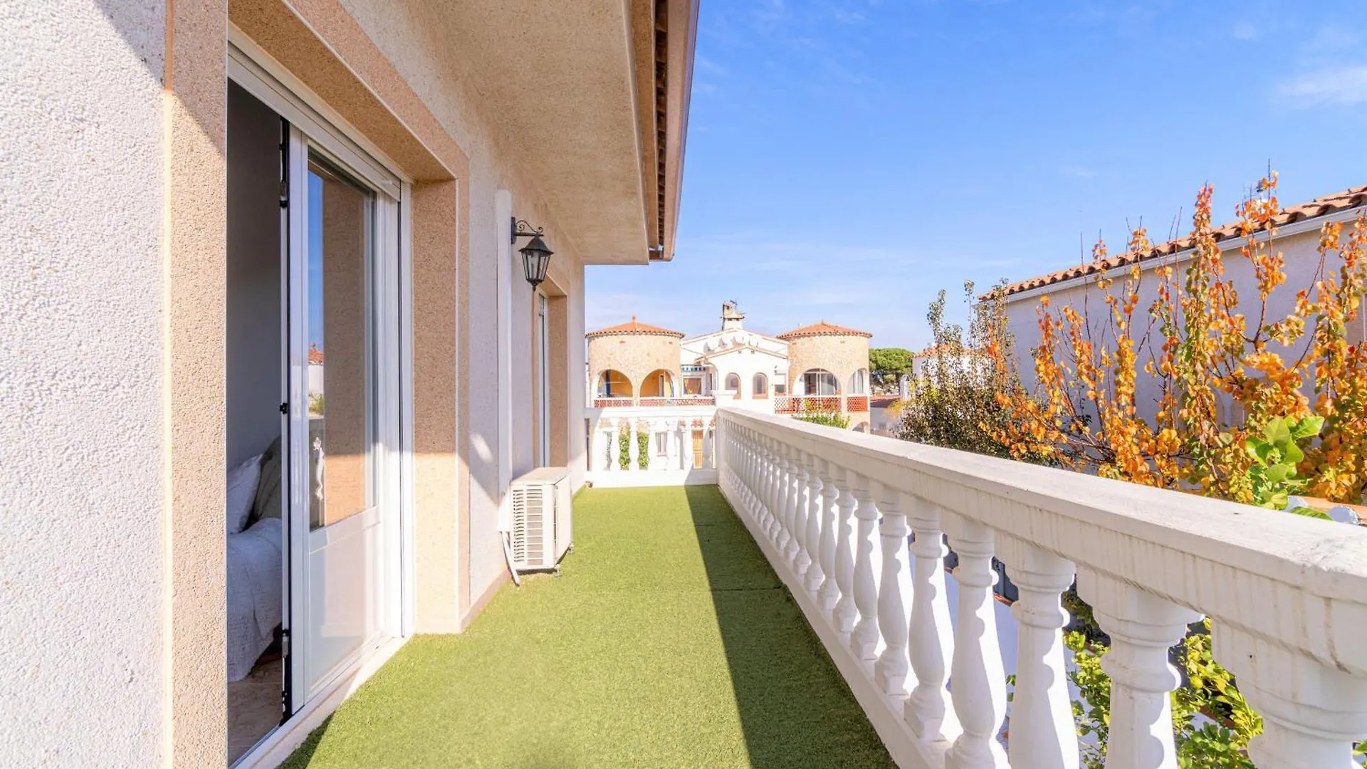 Apart-Rent Casa Requesens 0007 Empuriabrava Spain