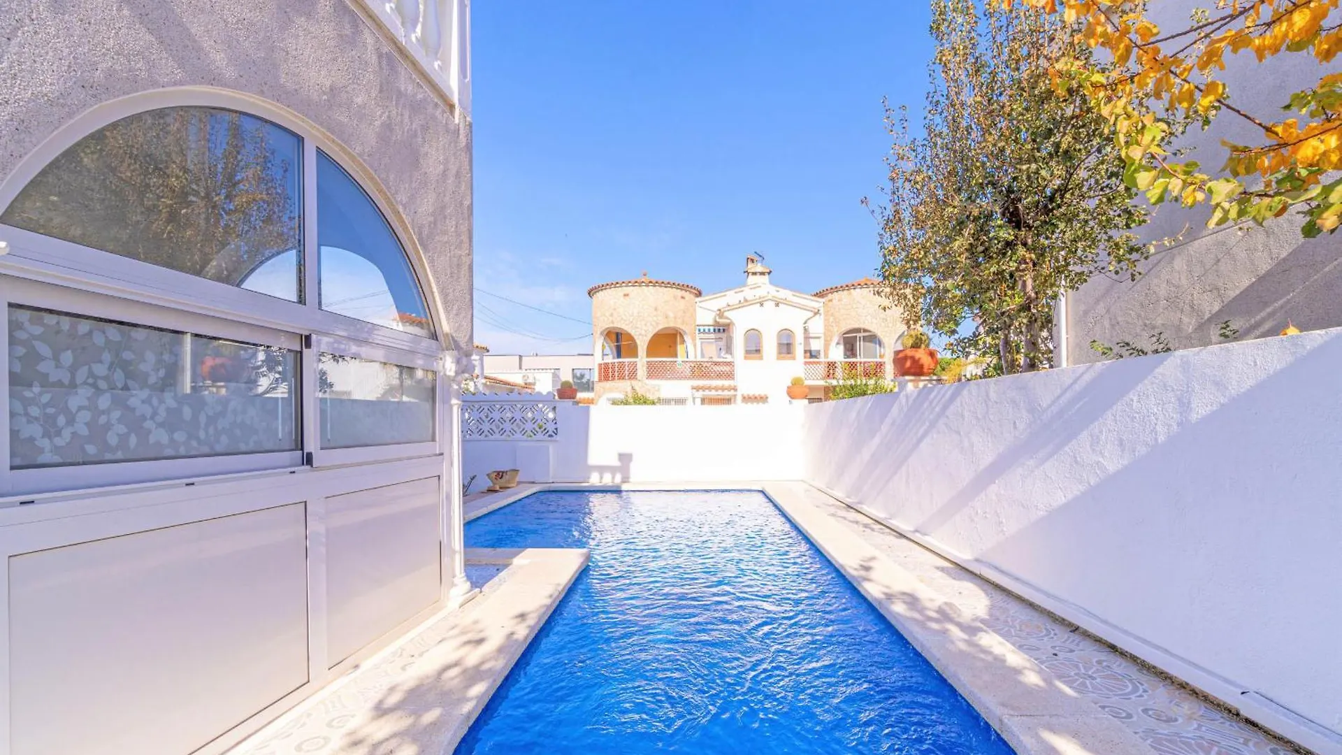 Villa Apart-Rent Casa Requesens 0007 Empuriabrava