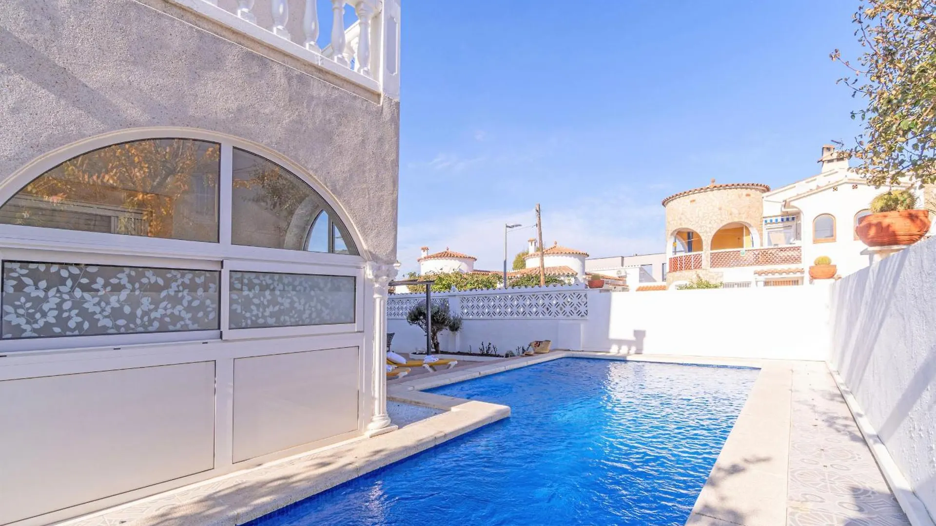 Apart-Rent Casa Requesens 0007 Empuriabrava 0*,