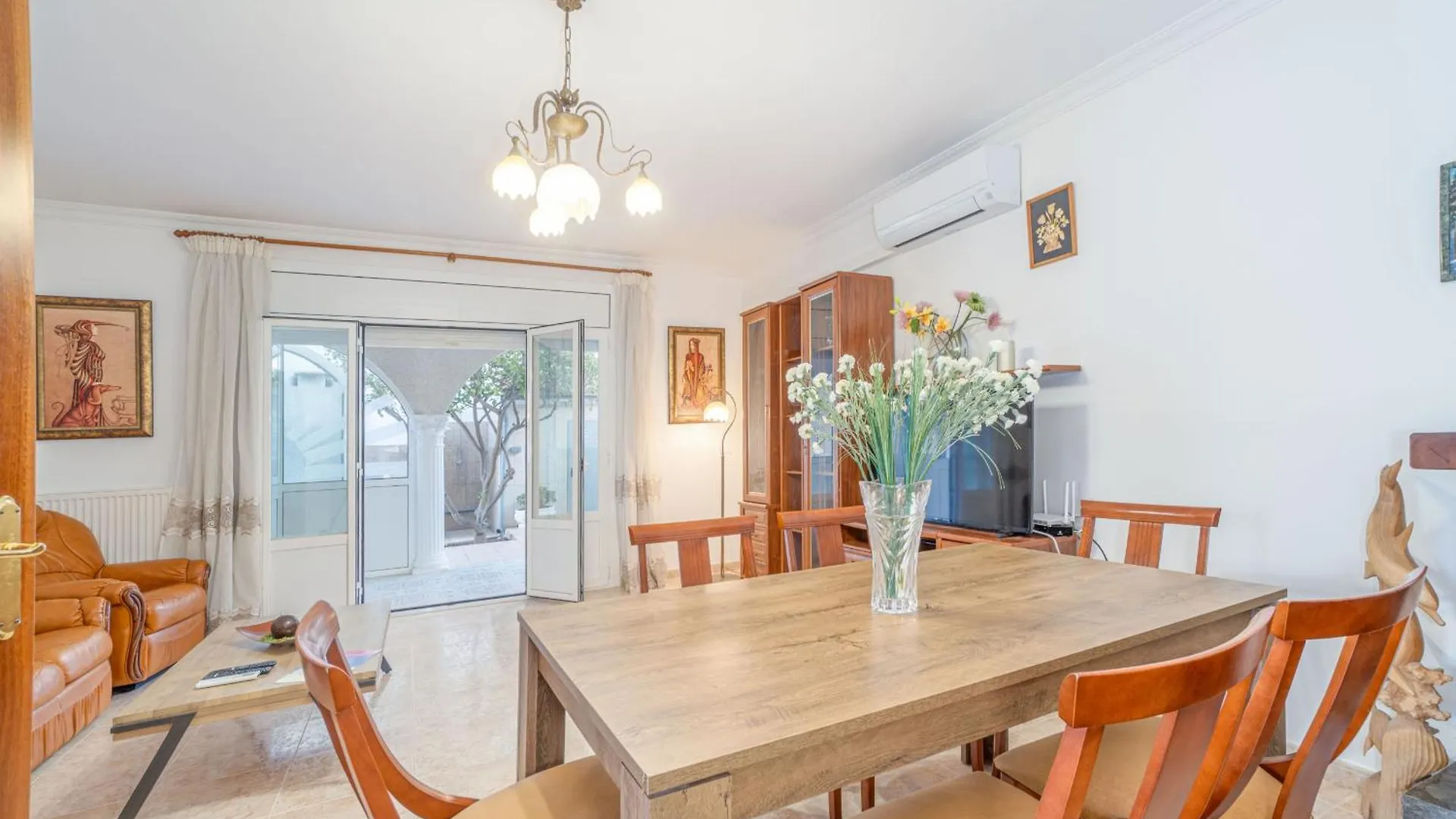 Villa Apart-Rent Casa Requesens 0007 Empuriabrava Spain